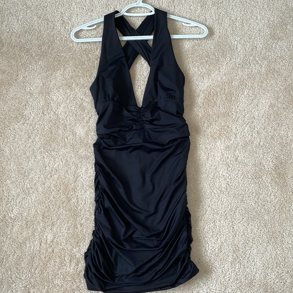 NWT dynamite deep neck ruched bodycon black dress - Picture 1 of 8